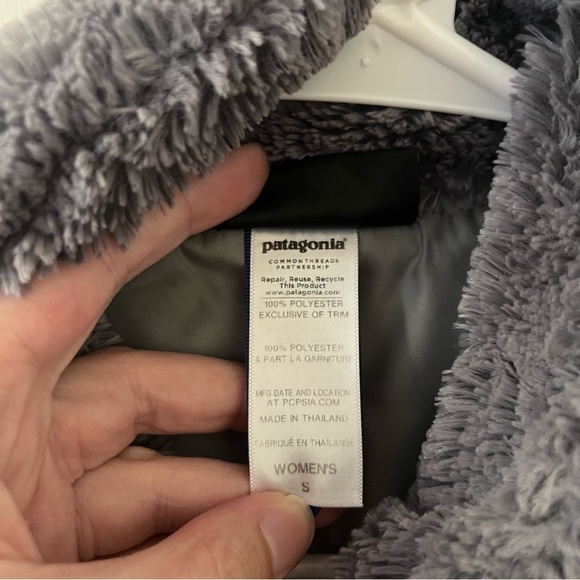 Patagonia Soft Faux Fur Vest Gray w Brown Chevron Stripe Women’s Small - Picture 7 of 12